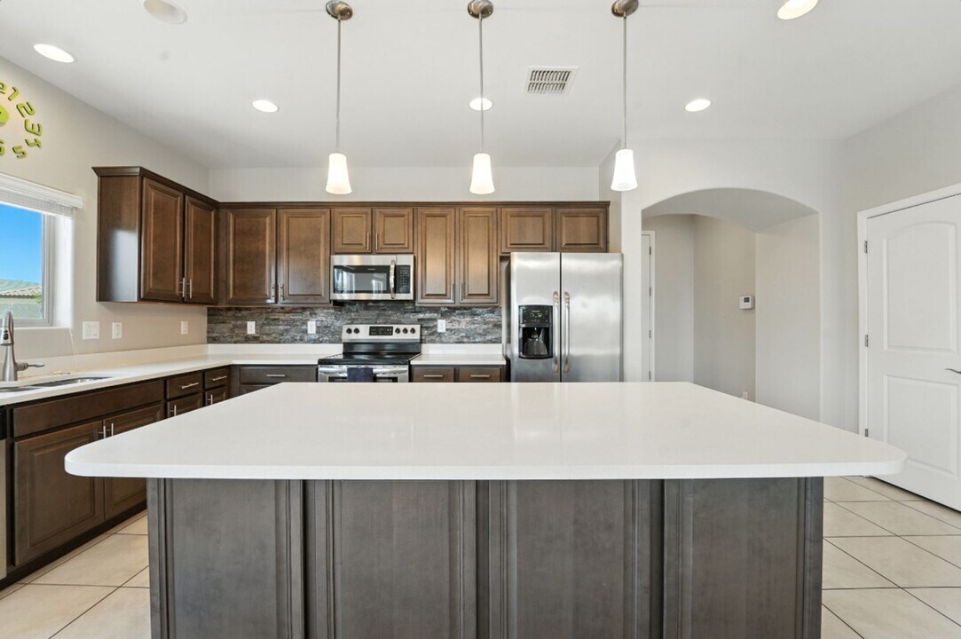 23795 W Cocopah St in Buckeye, AZ - Building Photo