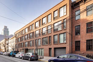 Five27 in Long Island City, NY - Building Photo