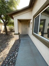 10180 E Desert Paradise Pl in Tucson, AZ - Building Photo - Building Photo