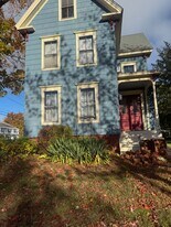 53 Gale Ave, Unit 2 in Laconia, NH - Building Photo