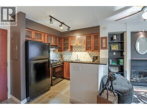 55 Alexander St in Vancouver, BC - Building Photo - Building Photo