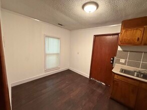 1233 Elm Ave in Birmingham, AL - Building Photo - Building Photo