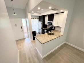 2281 SW 15th St in Deerfield Beach, FL - Building Photo - Building Photo