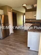 559 Congress Dr in Radcliff, KY - Building Photo - Building Photo