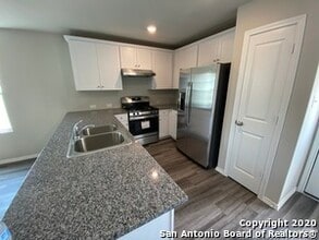 6930 Sunspot in Converse, TX - Building Photo - Building Photo