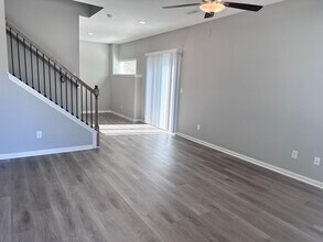 603 Pampas St in Pleasant Hill, MO - Building Photo - Building Photo