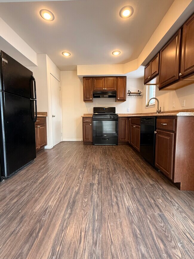 130 E Farnum Ave in Royal Oak, MI - Building Photo - Building Photo