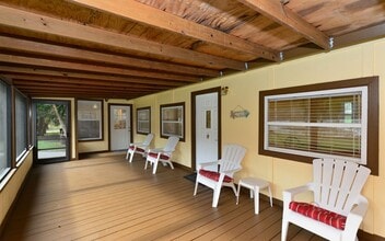 8260 Ibis St in Sarasota, FL - Foto de edificio - Building Photo