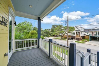 1207 32nd St in Galveston, TX - Building Photo - Building Photo