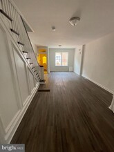 2217 S Chadwick St in Philadelphia, PA - Building Photo - Building Photo