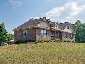 224 Northview Rd in Hohenwald, TN - Building Photo - Building Photo