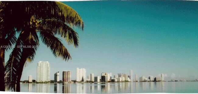property at 951 Brickell Ave