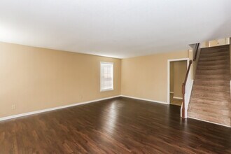 3118 Bamburgh Ct in Charlotte, NC - Foto de edificio - Building Photo