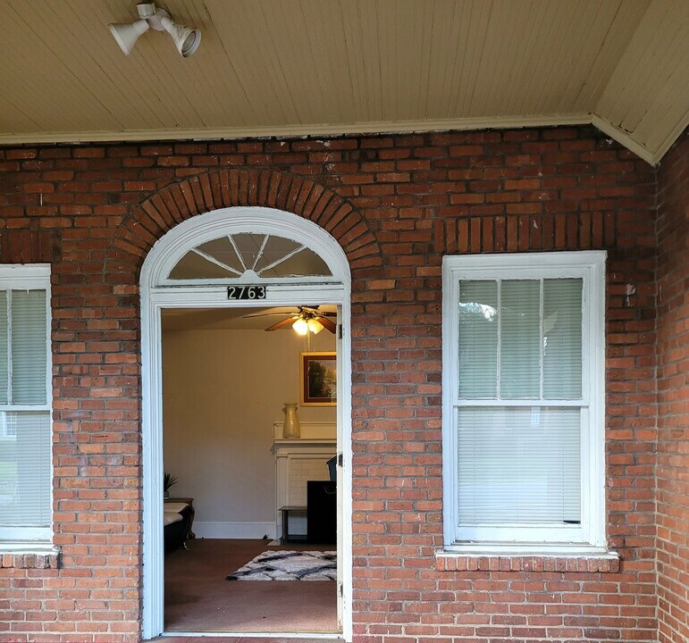 2763 Vineville Ave, Unit Side B in Macon, GA - Foto de edificio