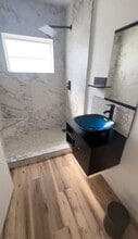 700 NW 187th Dr in Miami, FL - Building Photo - Building Photo