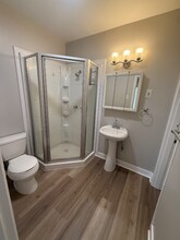 718 1/2 E San Jose Ave in Burbank, CA - Building Photo - Building Photo