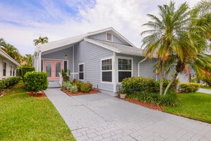 3267 NE Catamaran Terrace in Jensen Beach, FL - Building Photo