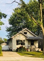 22016 Mac Arthur Blvd