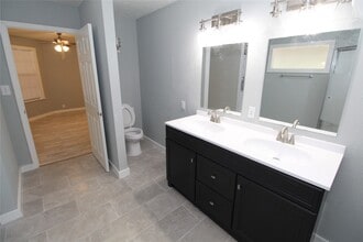 15510 Cypress Garden Dr in Tomball, TX - Building Photo - Building Photo