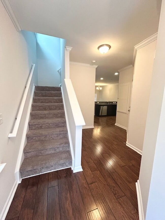 621 Finnegan Ln in West Columbia, SC - Building Photo - Building Photo