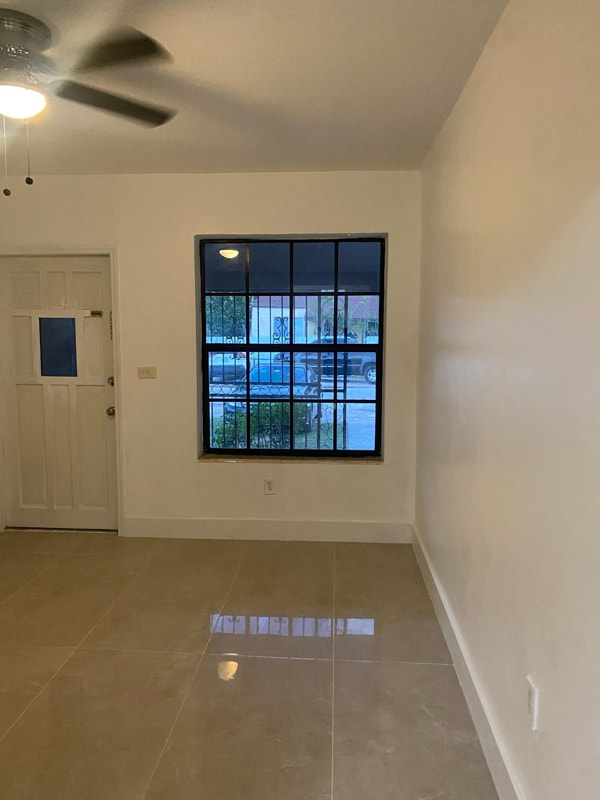 29 NW 68th St in Miami, FL - Foto de edificio - Building Photo