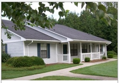 Briarwood Apartments in Clio, SC - Building Photo