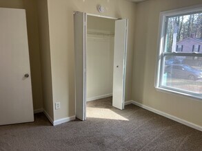 853 Hemingway Rd in Stone Mountain, GA - Building Photo - Building Photo