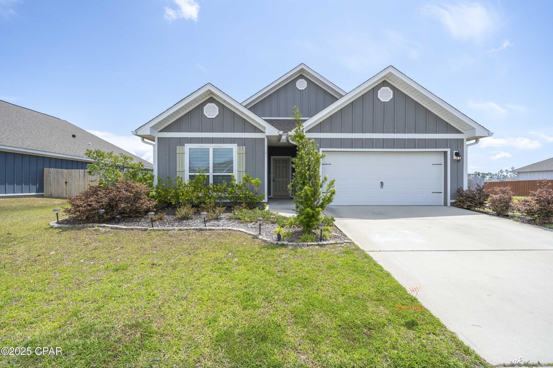 309 Highbrook Rd in Callaway, FL - Building Photo
