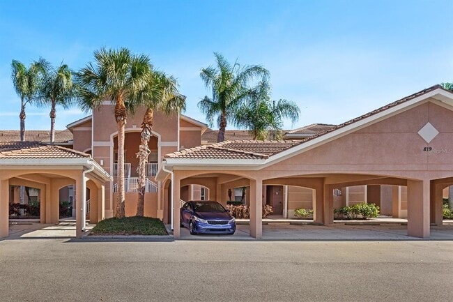 property at 819 Fairwaycove Ln