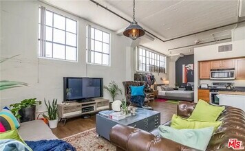 420 San Pedro St in Los Angeles, CA - Building Photo - Building Photo