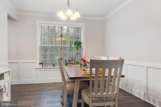 937 Marzoff Rd in Deale, MD - Building Photo - Building Photo