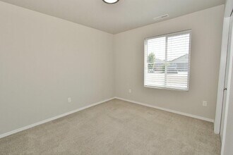 16901 Carmichael Ave in Caldwell, ID - Building Photo - Building Photo