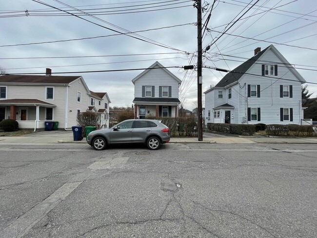 property at 32 Lincoln Rd