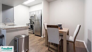 11139 Culebra Rd, Unit 5209 in San Antonio, TX - Building Photo - Building Photo