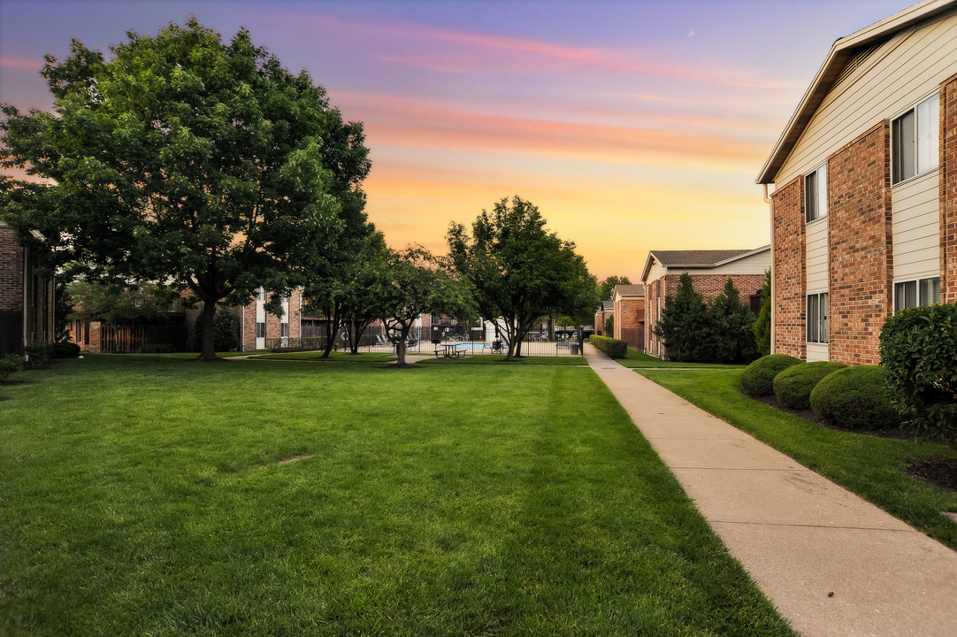 Deerfield Apartments in St. Louis, MO - Building Photo