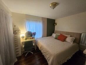 714 S Record Ave in Los Angeles, CA - Foto de edificio - Building Photo