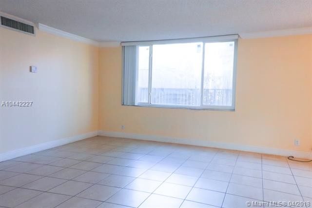 3257 NE 13th St-Unit -103 in Pompano Beach, FL - Building Photo - Building Photo
