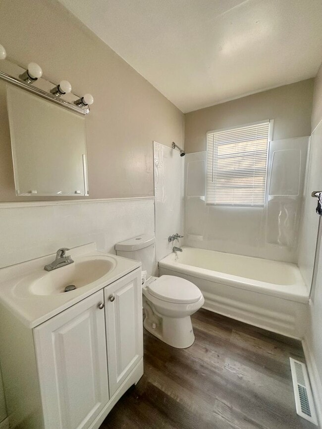 10309 Richmond Ave in Kansas City, MO - Building Photo - Building Photo