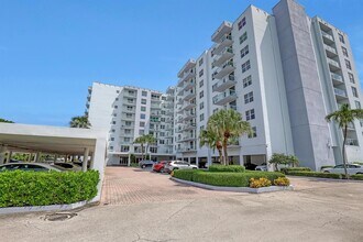 3450 S Ocean Blvd, Unit 5010 in Palm Beach, FL - Building Photo - Building Photo