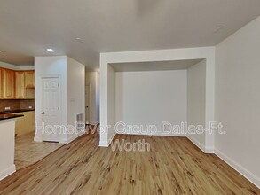 6919 Verde in Irving, TX - Building Photo - Building Photo