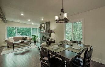 535 Mt Jupiter Dr SW in Issaquah, WA - Building Photo - Building Photo