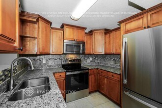 8012 Pine Hill Dr in Tampa, FL - Building Photo - Building Photo