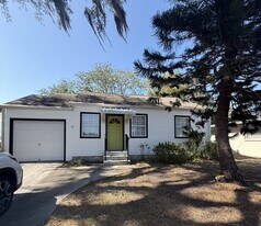 1262 Woodlawn Ter in Clearwater, FL - Building Photo