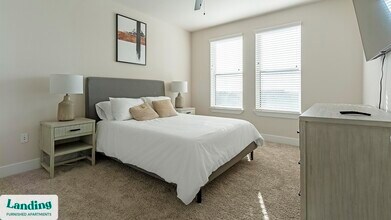 15950 Chase Hill Blvd, Unit 8407 in San Antonio, TX - Foto de edificio - Building Photo