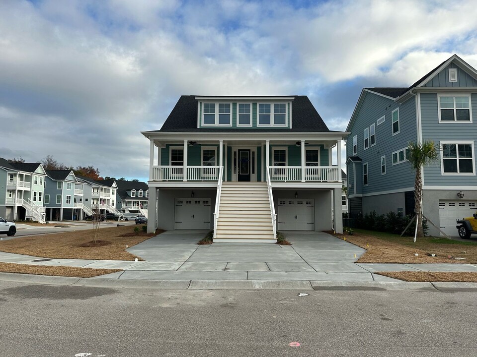 121 Tidewater Wy in Charleston, SC - Building Photo