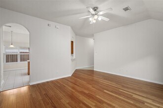 17807 N White Tail Ct in Houston, TX - Building Photo - Building Photo