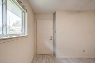 127 Allencrest Dr in Fort Worth, TX - Building Photo - Building Photo