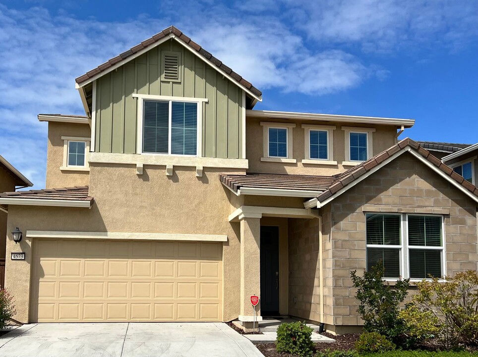 4573 White Sage St in Sacramento, CA - Building Photo
