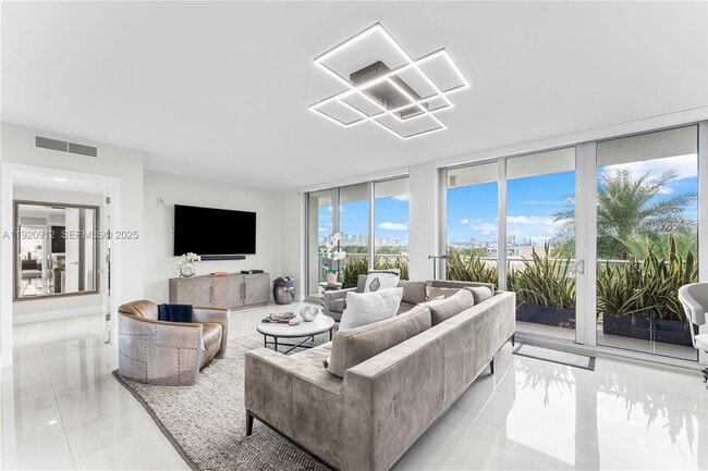 1180 N Federal Hwy in Fort Lauderdale, FL - Building Photo - Building Photo