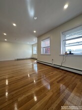 310 Tappan St, Unit 1 in Brookline, MA - Building Photo - Building Photo